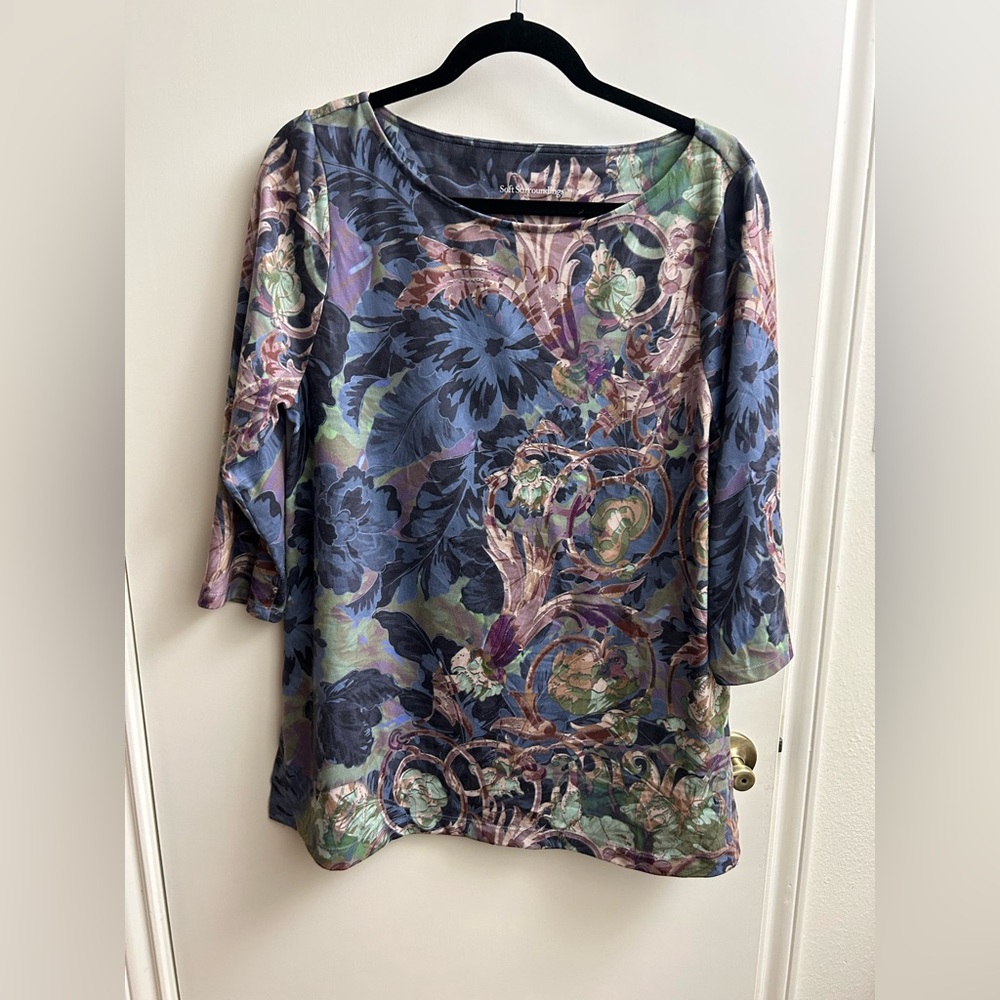 Soft Surroundings Multicolor botanical Tuileries. Gray and Blue Patterned top V3